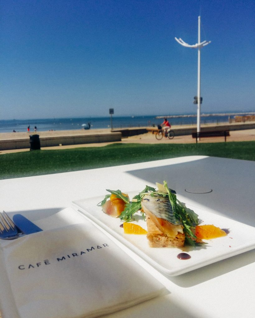 Grau du Roi (Francja) - spokój, morze, doskonała pogoda i świetna kuchnia.