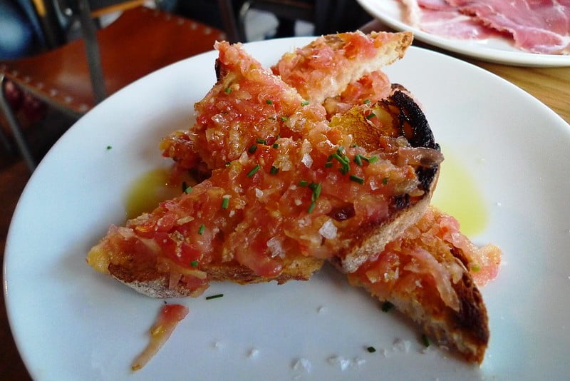 pan con tomato