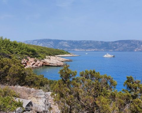 hvar