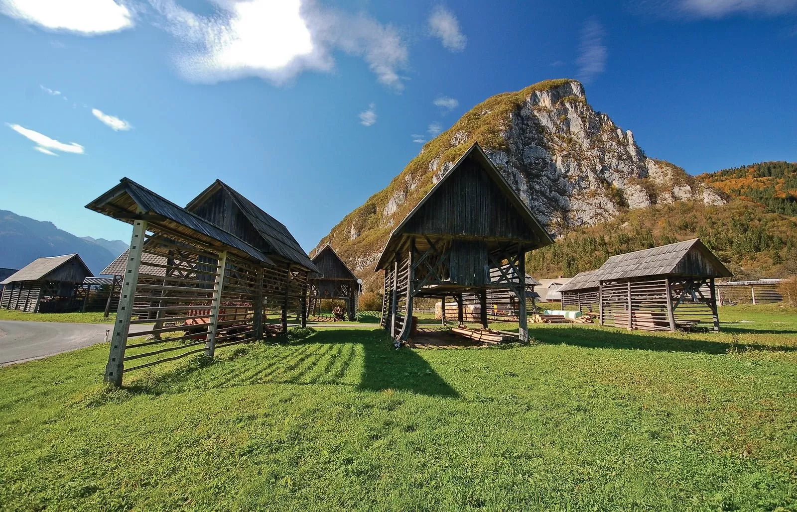 120343888 674697889829561 7570427111077876485 N