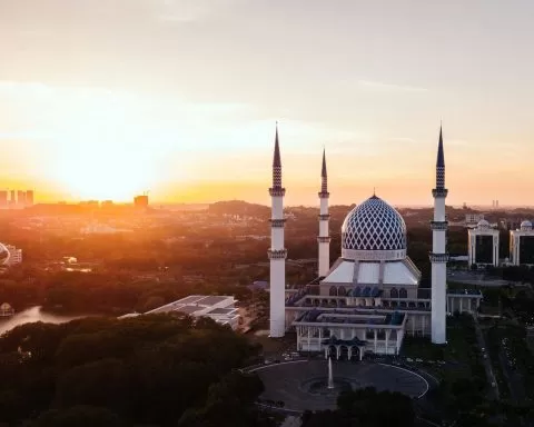 Fahrul Azmi VR Nb0bncOY Unsplash 1 1