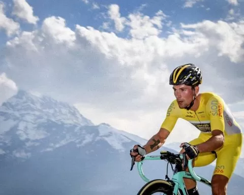 0007FCOZHEMWQ0PL C122 F4