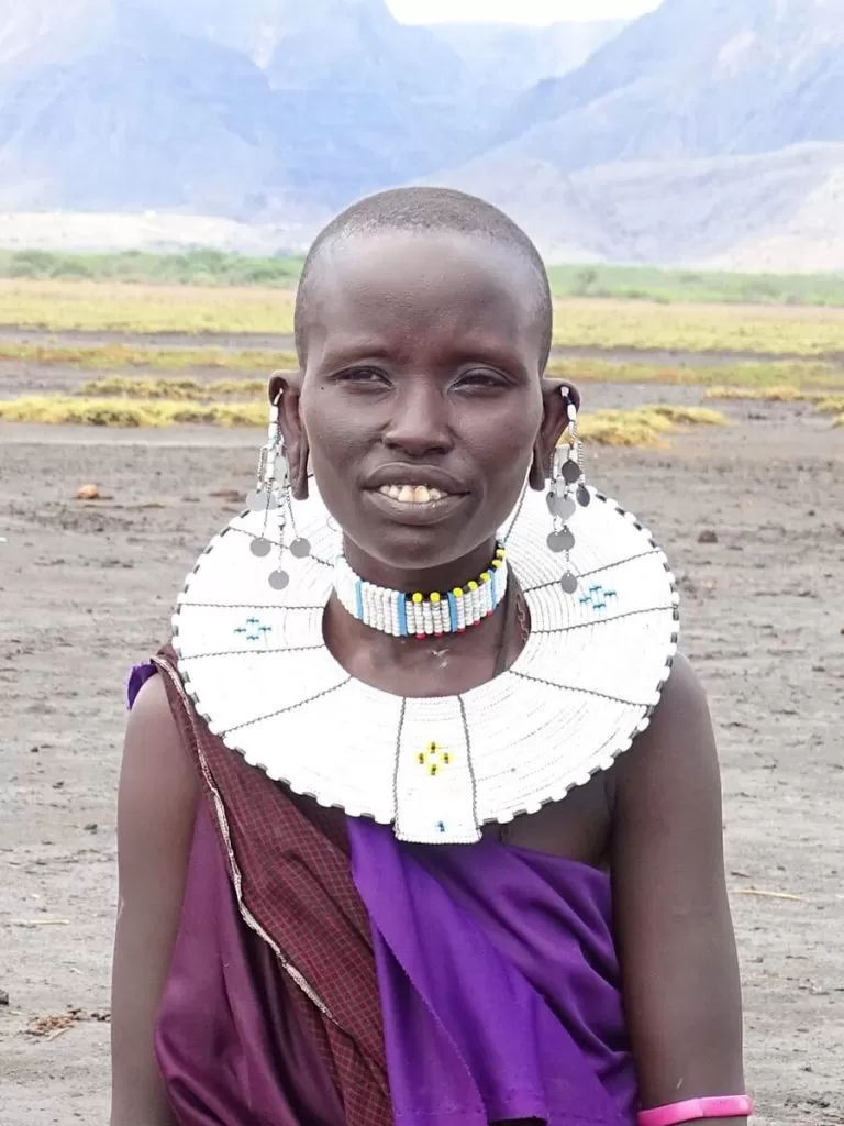 8 MASAJKA W BIALYM NASZYJNIKU DSC03493 1 1