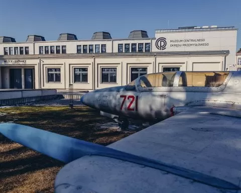 budynek muzeum centralnego okręgu przemysłowego w stalowej woli