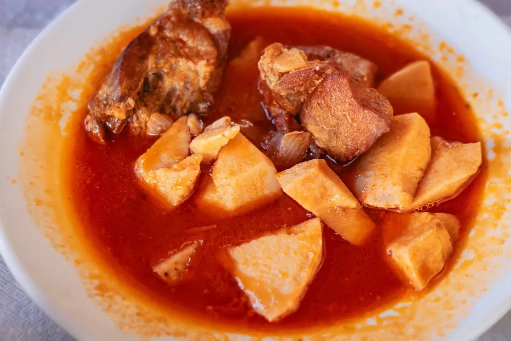 co jeść na cyprze? Może taro?