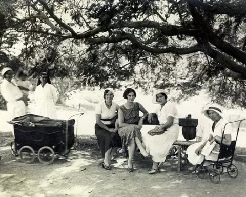 Aleksandrinke V Parku