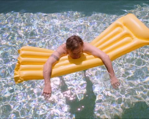 27sundown Review Pix VideoSixteenByNineJumbo1600