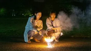 Glw Remembering 03 N0A3551 GuamaUchida And Ai Mikami.JPG Standa