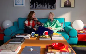 w pokoju obok recenzja